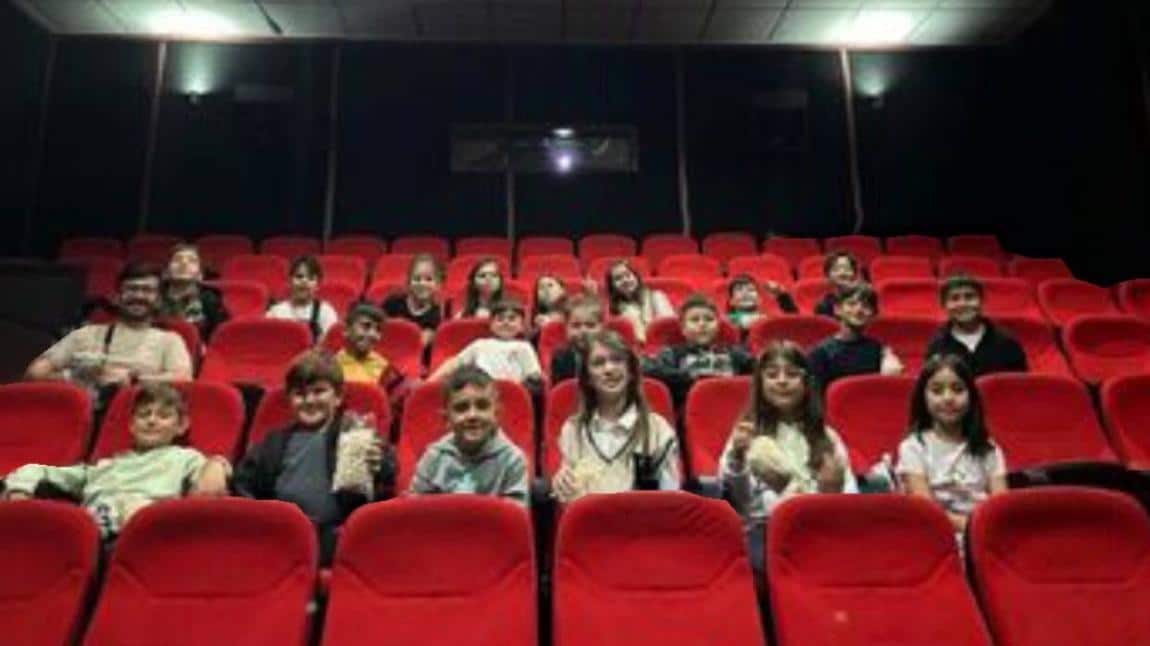 3-C Sınıfımız Atatürk Filmini İzlediler